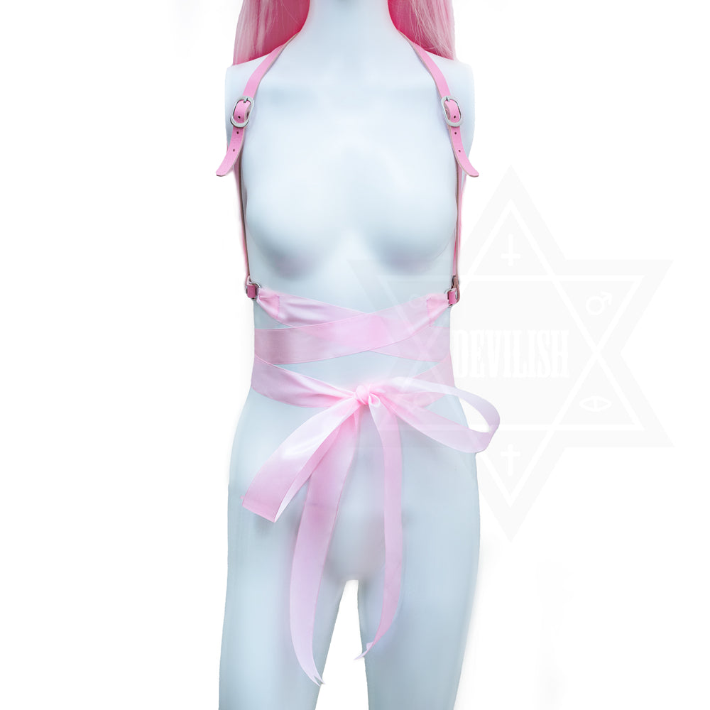 Romantic rhythm harness*