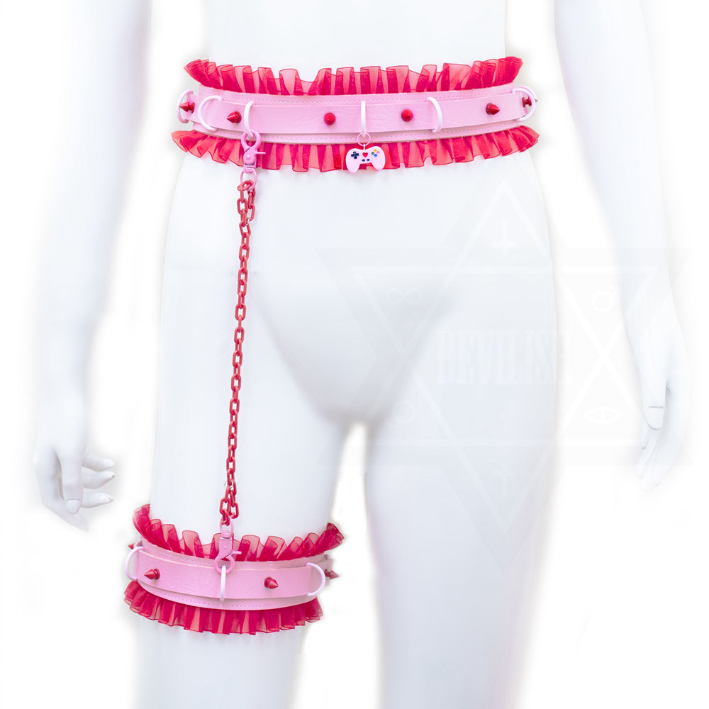 Gamer girl garter set