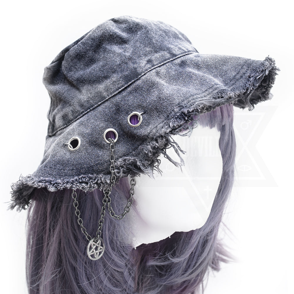 Never trust bucket hat