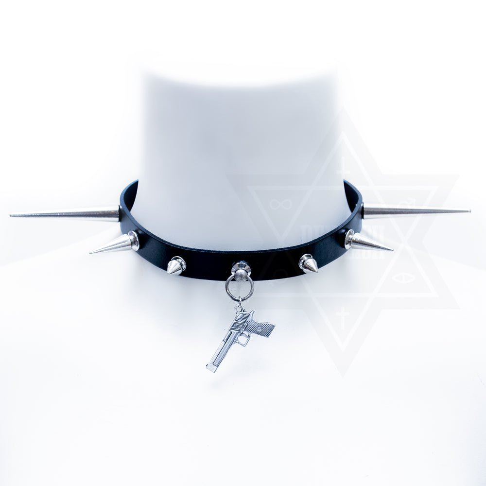 Love kills choker