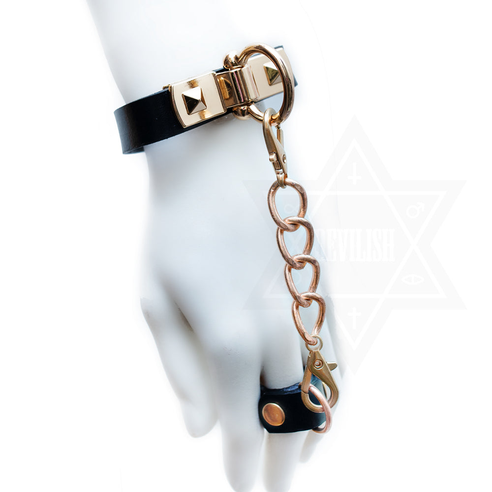 Gold digger bangle set