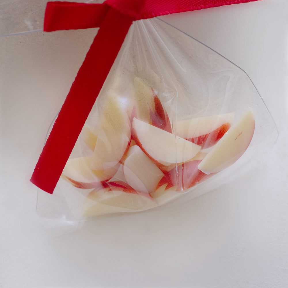 Love me inside out choker