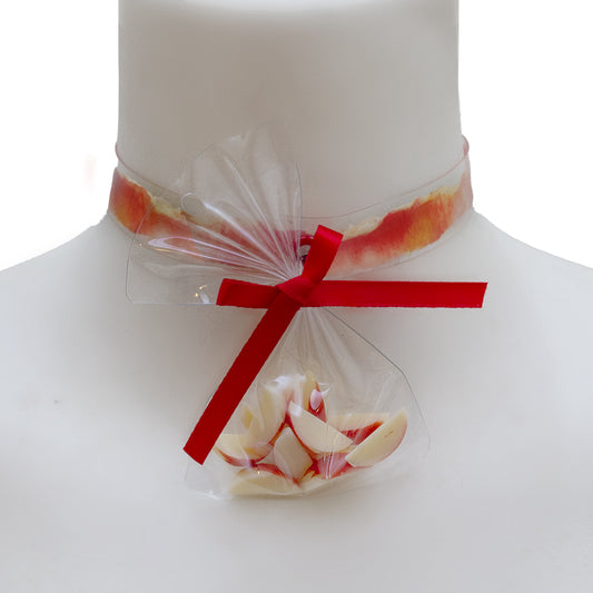 Love me inside out choker