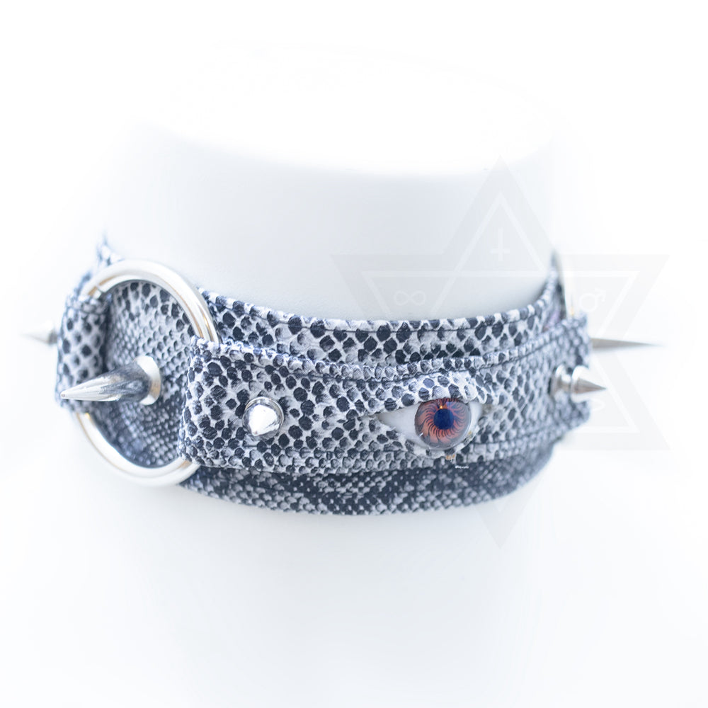 Snaky eye choker*