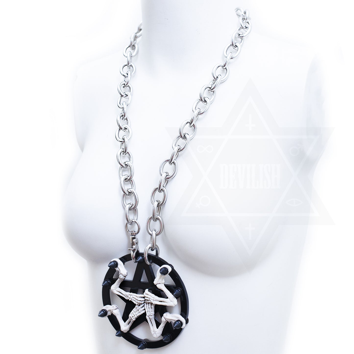 Black magic necklace*