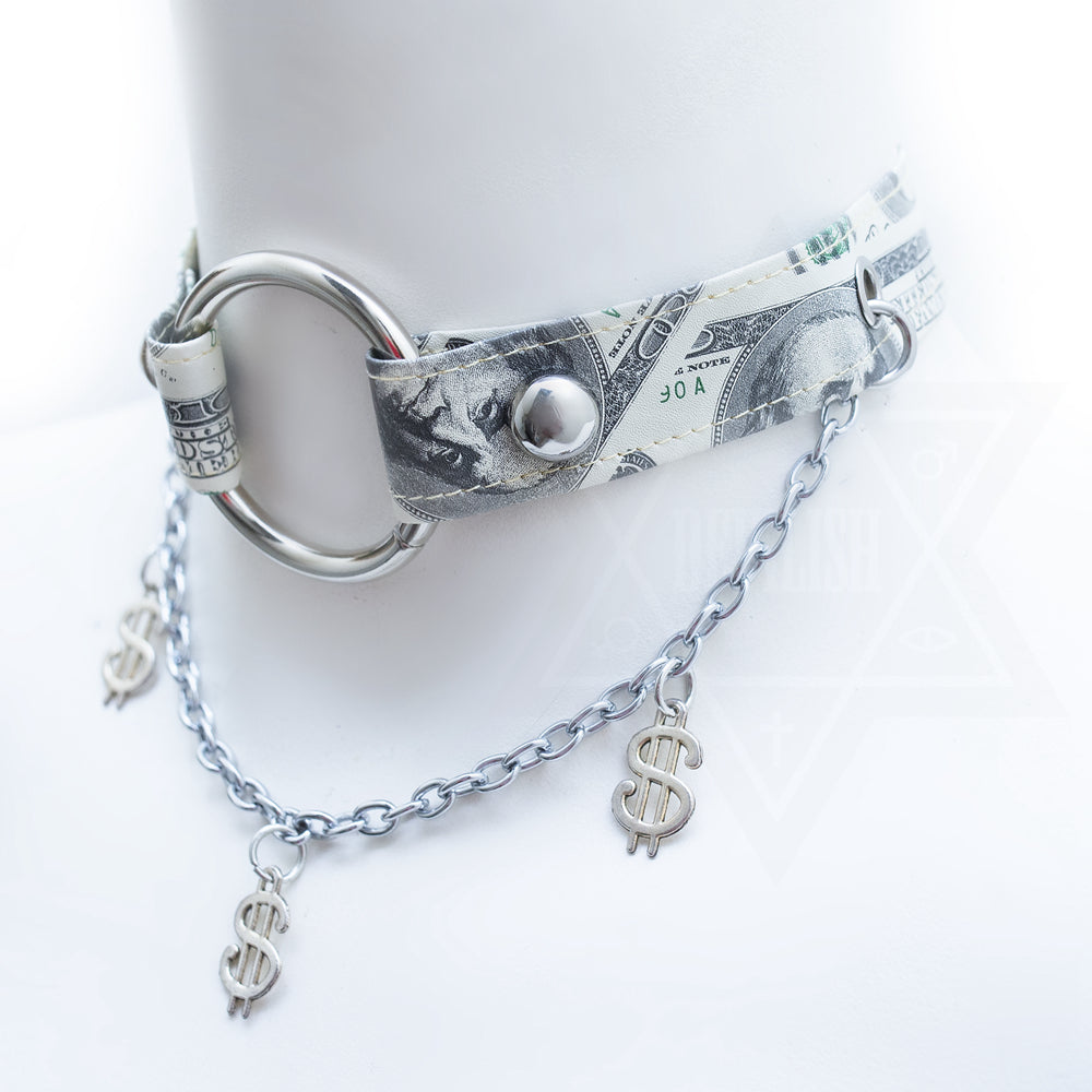 Money makes you mean choker *